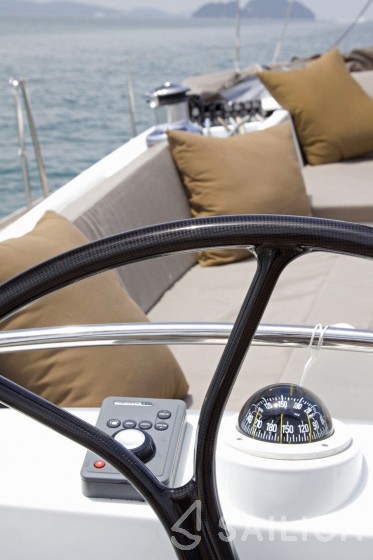 Jeanneau 57 - Yacht Charter Sailica
