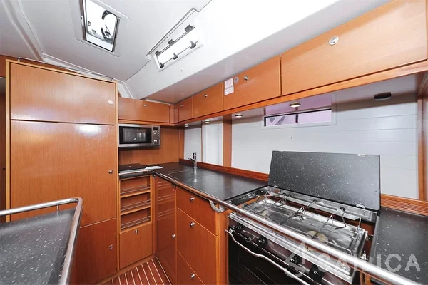 Bavaria 55 Cruiser - Yacht Charter Sailica