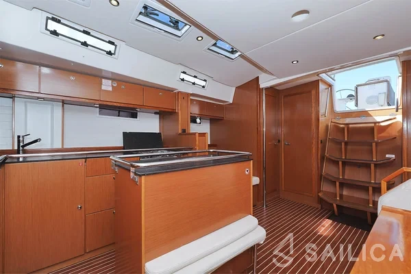 Bavaria 55 Cruiser - Yacht Charter Sailica