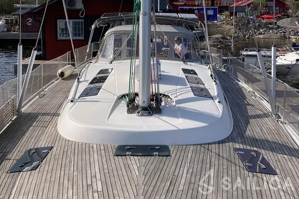 Bavaria 55 Cruiser - Yacht Charter Sailica