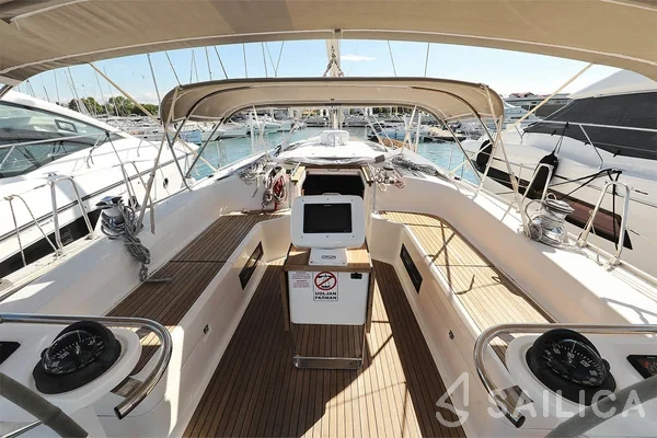 Bavaria 55 Cruiser - Yacht Charter Sailica