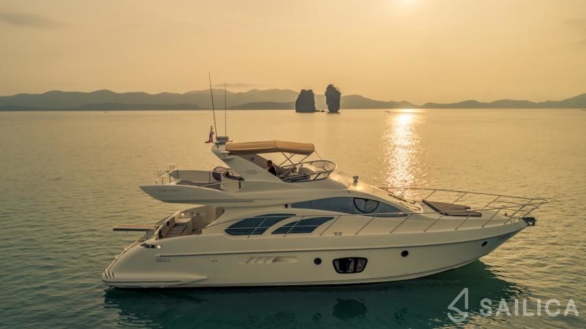 Azimut 55 - Yacht Charter Sailica
