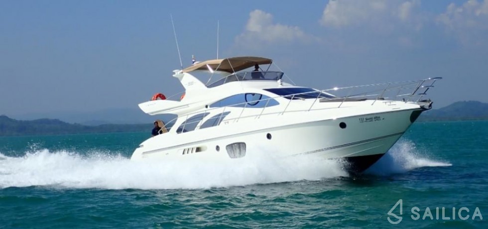 Azimut 55 - Yacht Charter Sailica