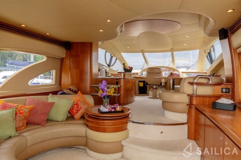 Azimut 55 - Yacht Charter Sailica