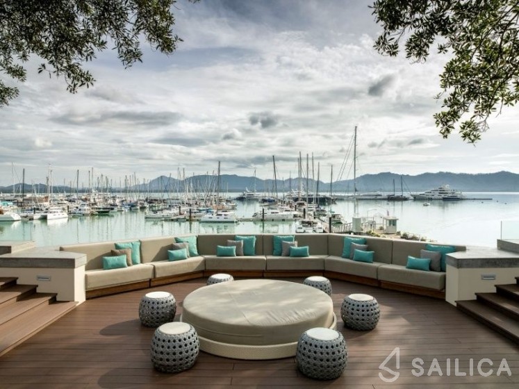 Azimut 55 - Yacht Charter Sailica