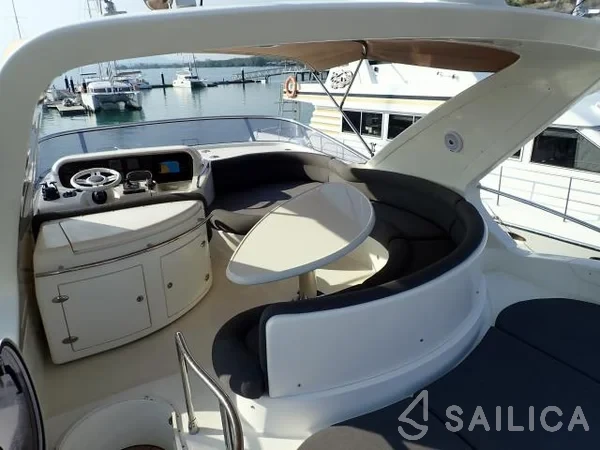 Azimut 55 - Yacht Charter Sailica