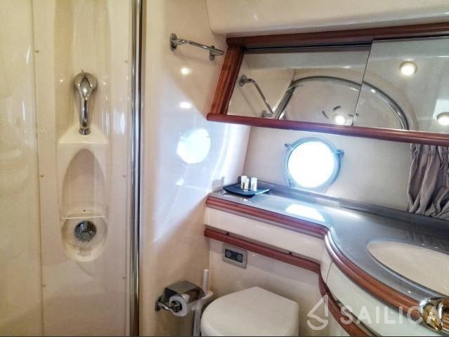 Azimut 55 - Yacht Charter Sailica