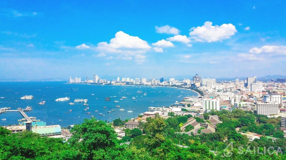 Azimut 64 - Yacht Charter Sailica