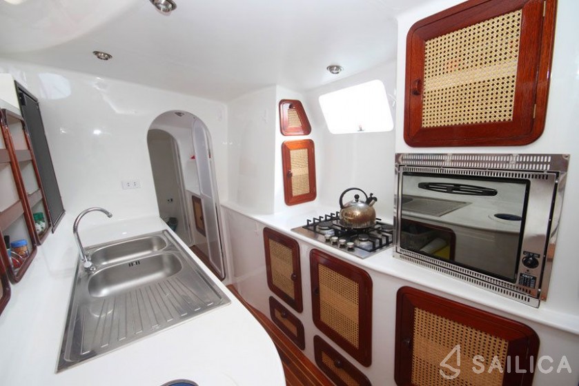 Custom Built - Yacht Charter Sailica