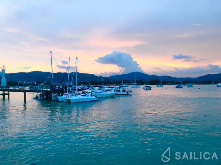Custom Built - Yacht Charter Sailica