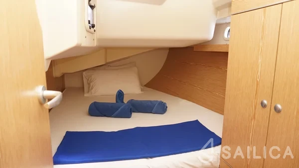Hanse 385 - Yacht Charter Sailica