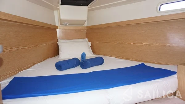 Hanse 385 - Yacht Charter Sailica