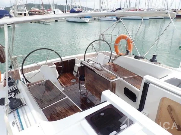 Hanse 385 - Yacht Charter Sailica