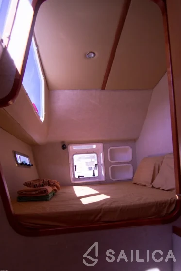 Island Spirit 38 - Yacht Charter Sailica