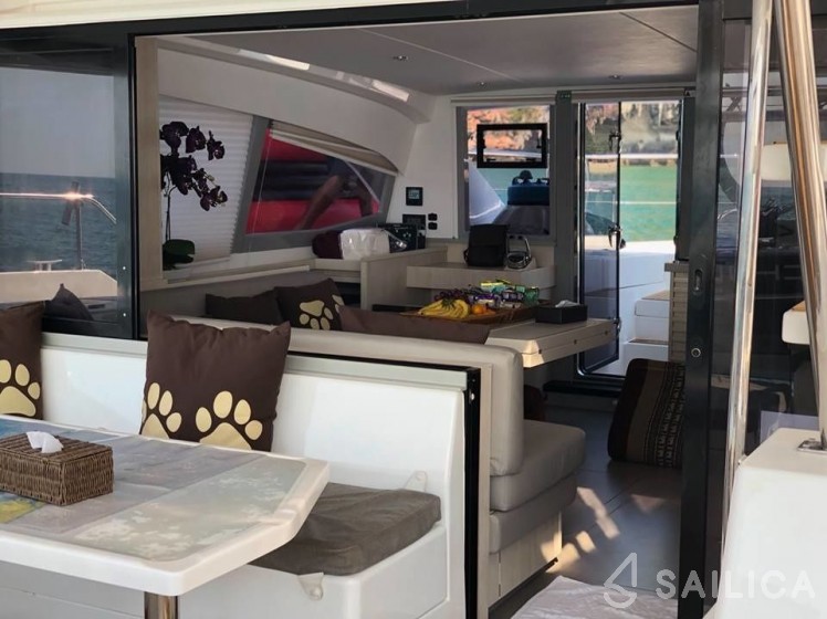 Leopard 43 - Yacht Charter Sailica