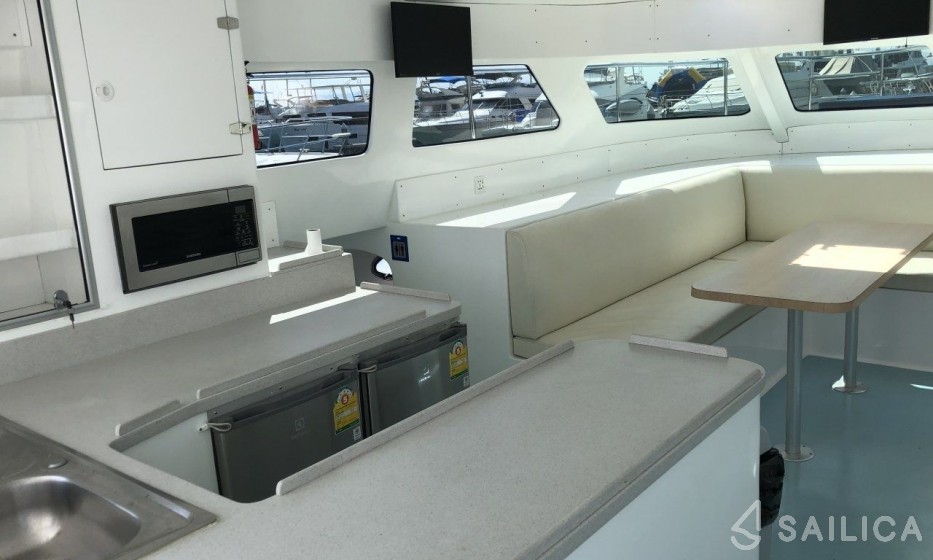 Powerplay 52 - Yacht Charter Sailica