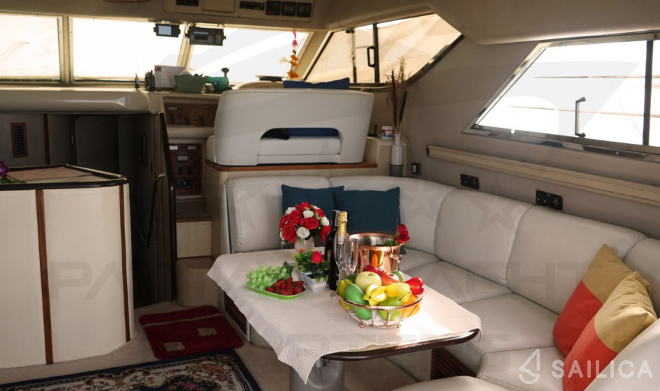 Princess 48 - Yacht Charter Sailica