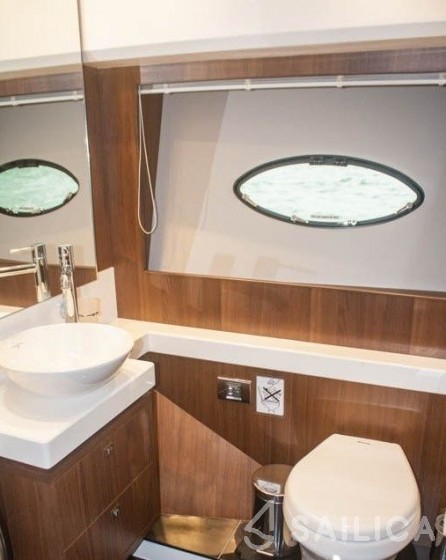 Princess 64 - Yacht Charter Sailica