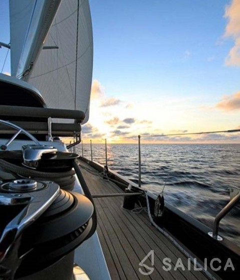 SY Silverlining - Yacht Charter Sailica