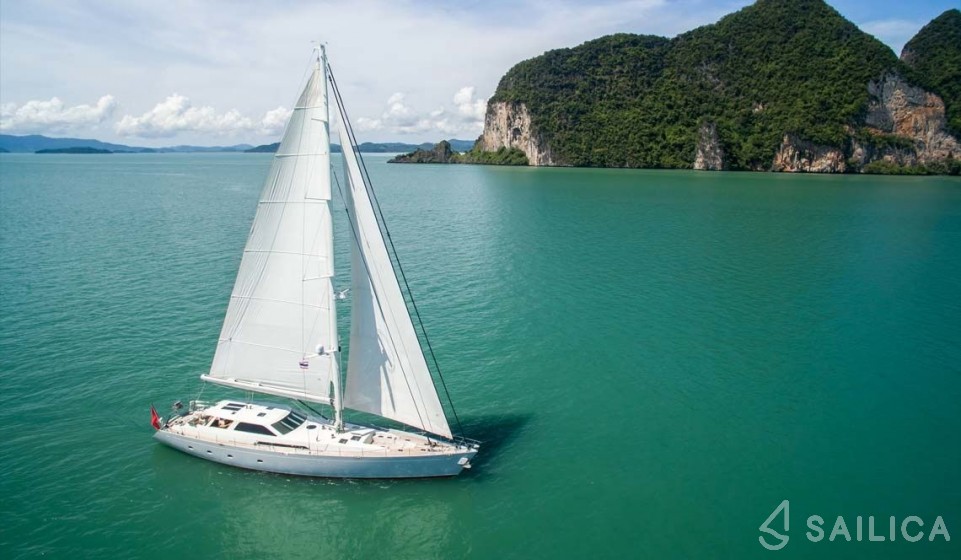 SY Silverlining - Yacht Charter Sailica