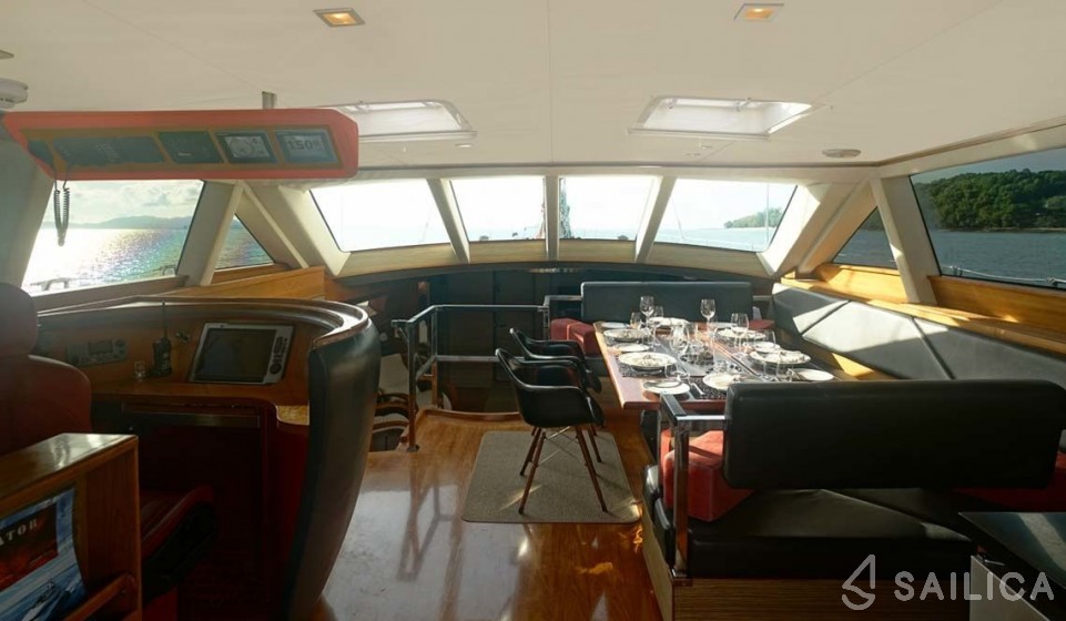 SY Silverlining - Yacht Charter Sailica