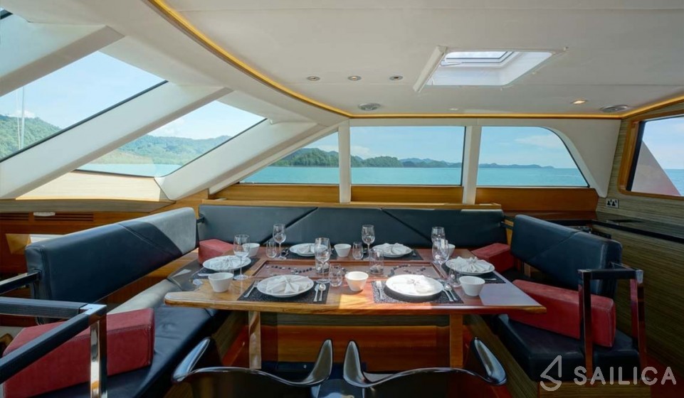 SY Silverlining - Yacht Charter Sailica