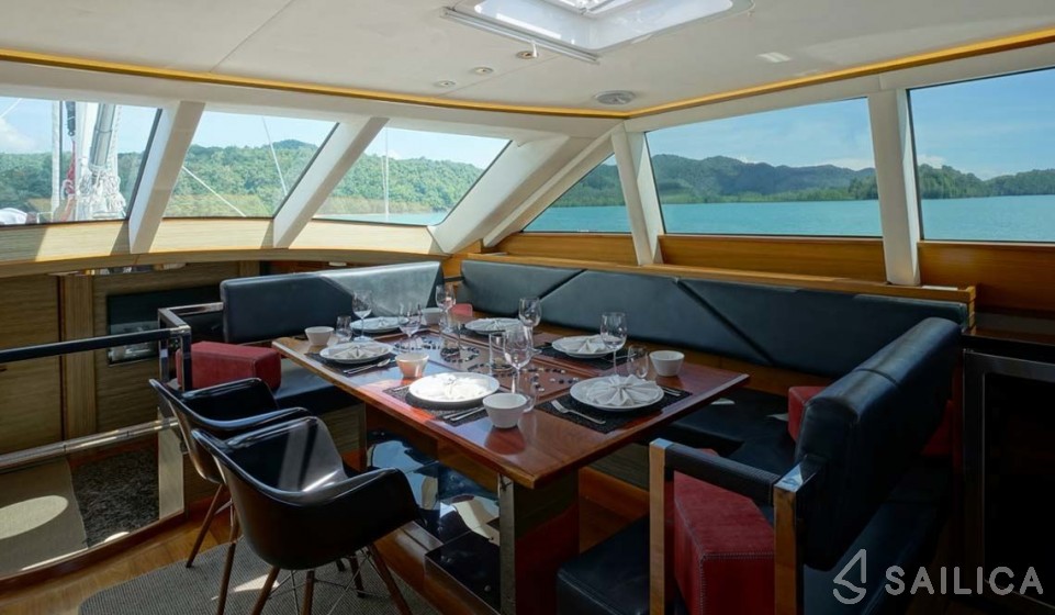 SY Silverlining - Yacht Charter Sailica