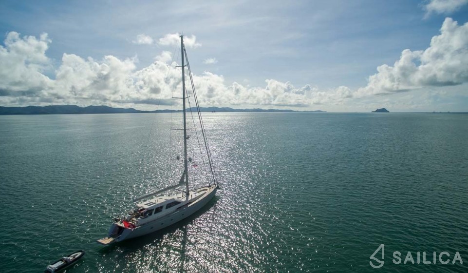 SY Silverlining - Yacht Charter Sailica