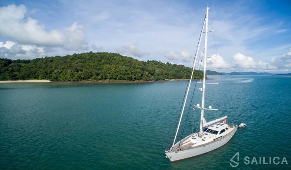 SY Silverlining - Yacht Charter Sailica