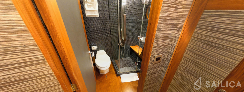 SY Silverlining - Yacht Charter Sailica