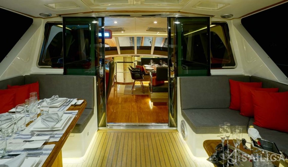 SY Silverlining - Yacht Charter Sailica