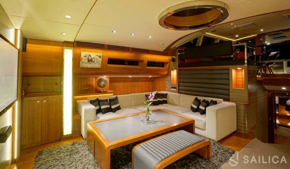 SY Silverlining - Yacht Charter Sailica