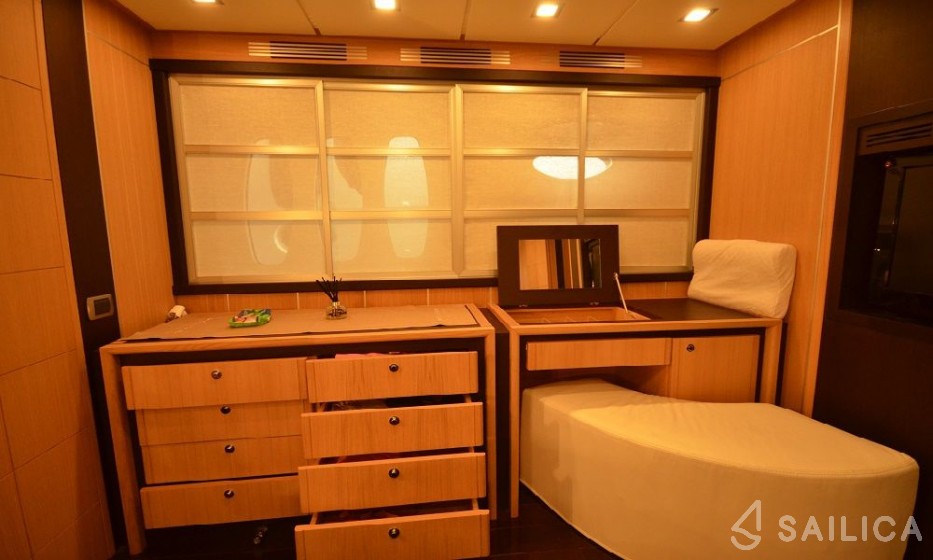 Abacus 70 - Yacht Charter Sailica