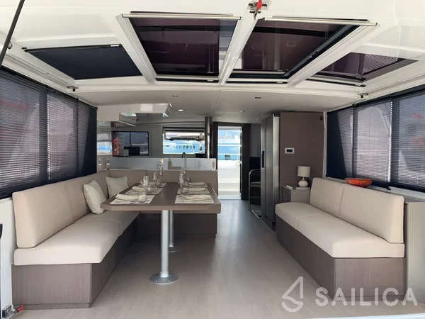 Bali 4.6 - Yacht Charter Sailica