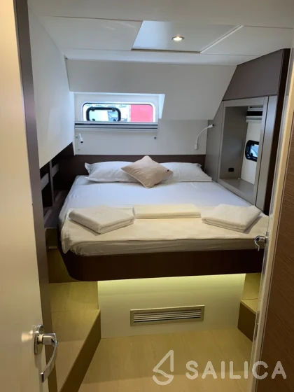 Bali 4.6 - Yacht Charter Sailica