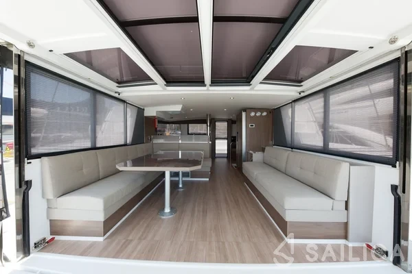 Bali 4.6 - Yacht Charter Sailica