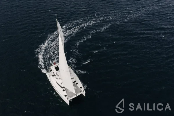 Bali 4.8  - Yacht Charter Sailica
