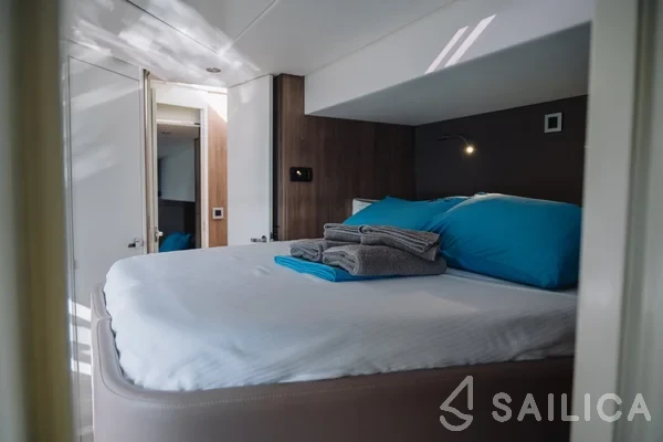 Bali 4.8  - Yacht Charter Sailica