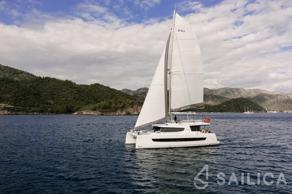 Bali 4.8  - Yacht Charter Sailica
