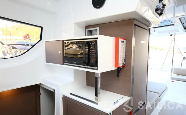 Bali Catspace - Yacht Charter Sailica