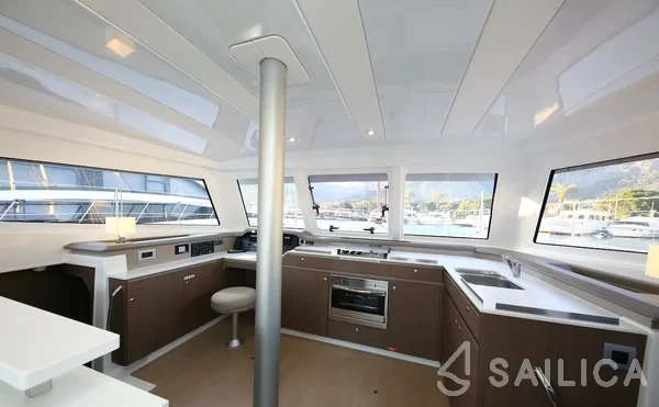 Bali Catspace - Yacht Charter Sailica