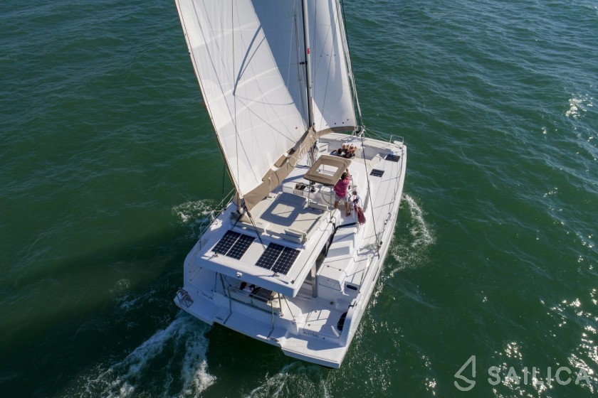 Bali Catspace - Yacht Charter Sailica