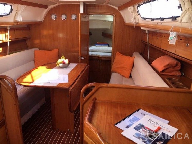 Bavaria 31 Cruiser - Yacht Charter Sailica