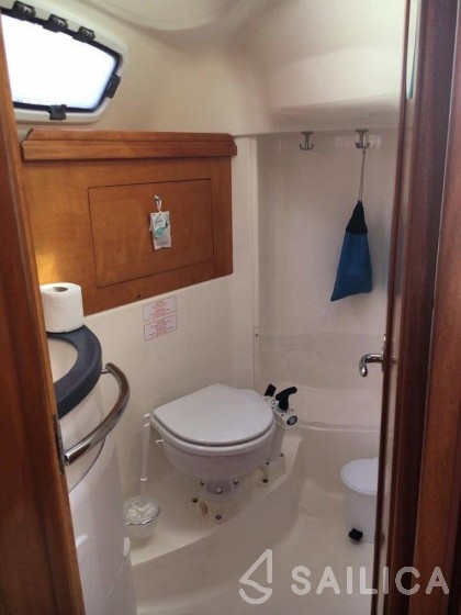 Bavaria 31 Cruiser - Yacht Charter Sailica