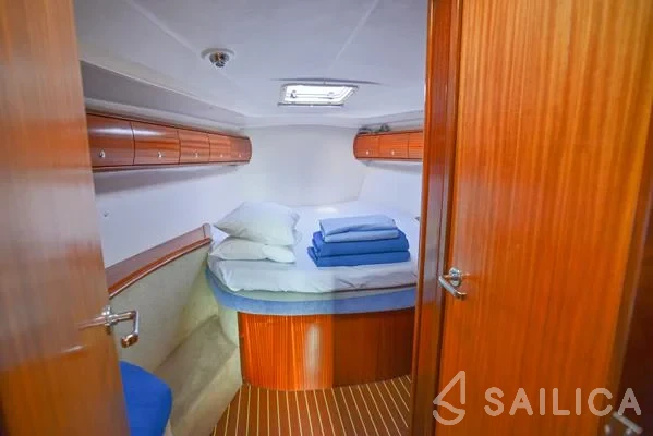 Bavaria 44 - Yacht Charter Sailica