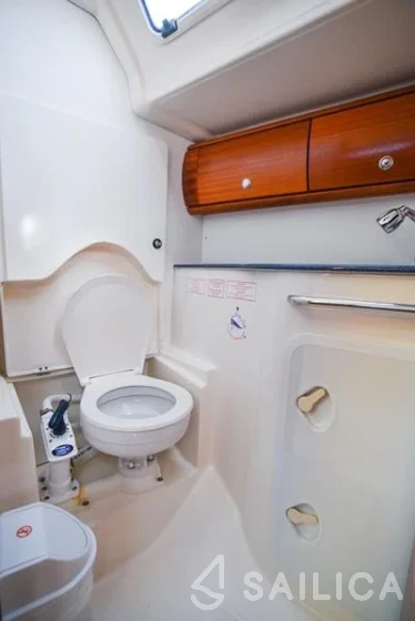 Bavaria 44 - Yacht Charter Sailica