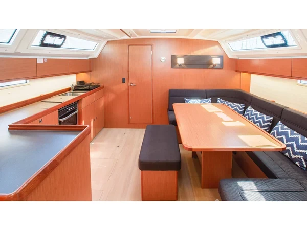 Bavaria 46 Cruiser - Yacht Charter Sailica