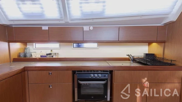 Bavaria 46 Cruiser - Yacht Charter Sailica