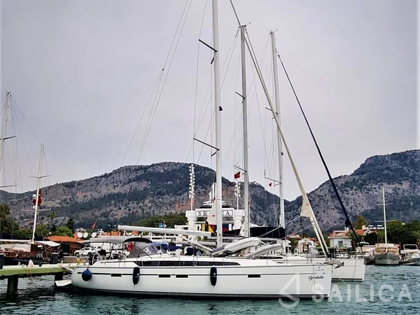 Bavaria 46 Cruiser - Yacht Charter Sailica
