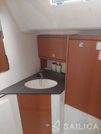 Bavaria 46 Cruiser - Yacht Charter Sailica